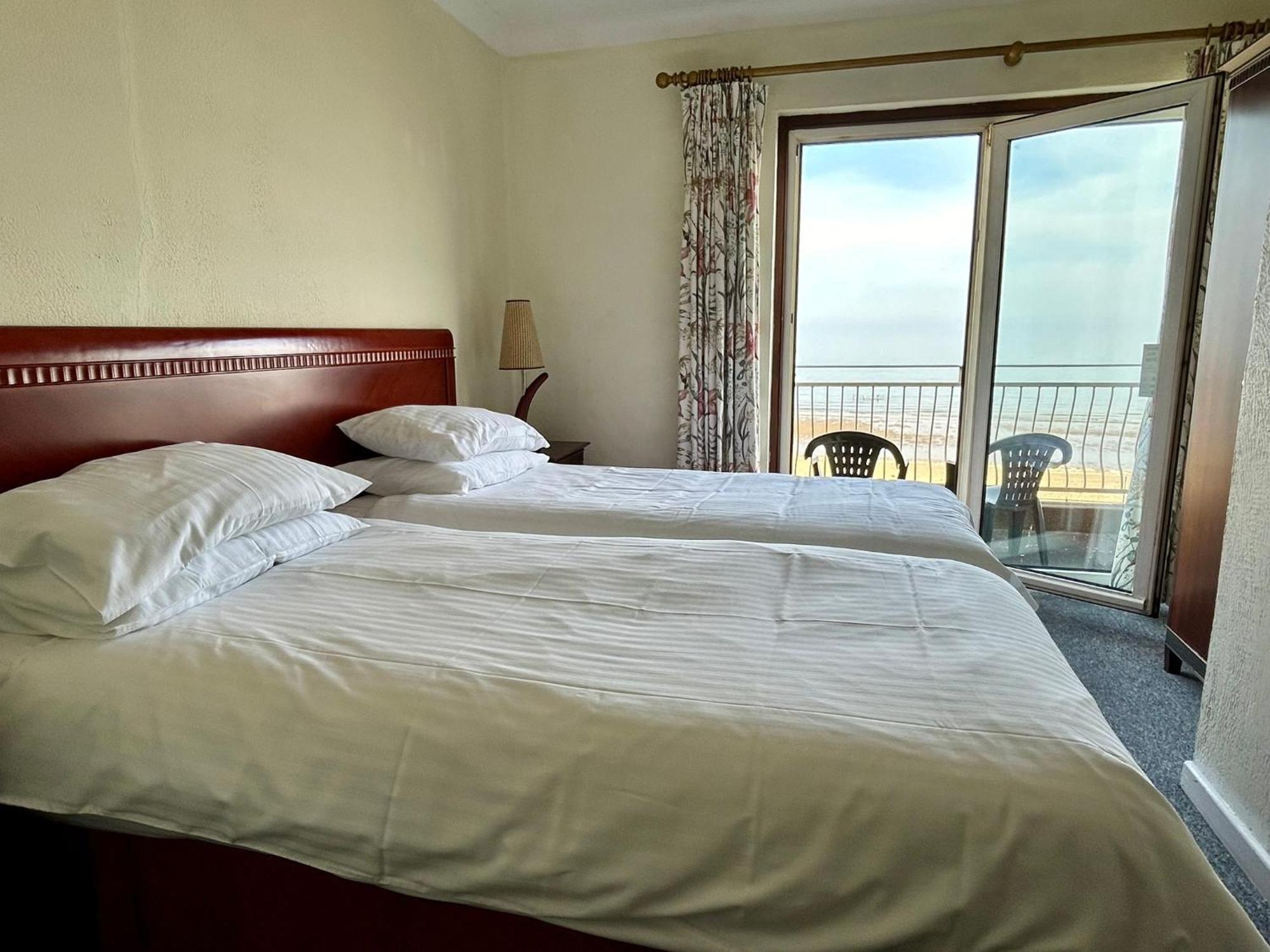 Bay View - Seafront, Sandown - Free Car Ferry For Bookings Of 3 Or More Nights, Subject To Availability 외부 사진