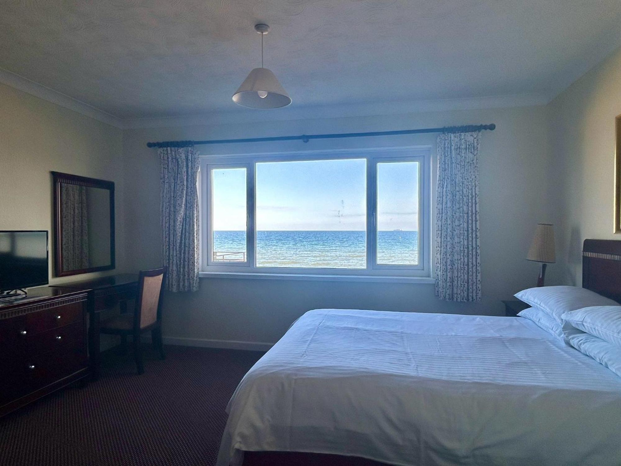 Bay View - Seafront, Sandown - Free Car Ferry For Bookings Of 3 Or More Nights, Subject To Availability 외부 사진