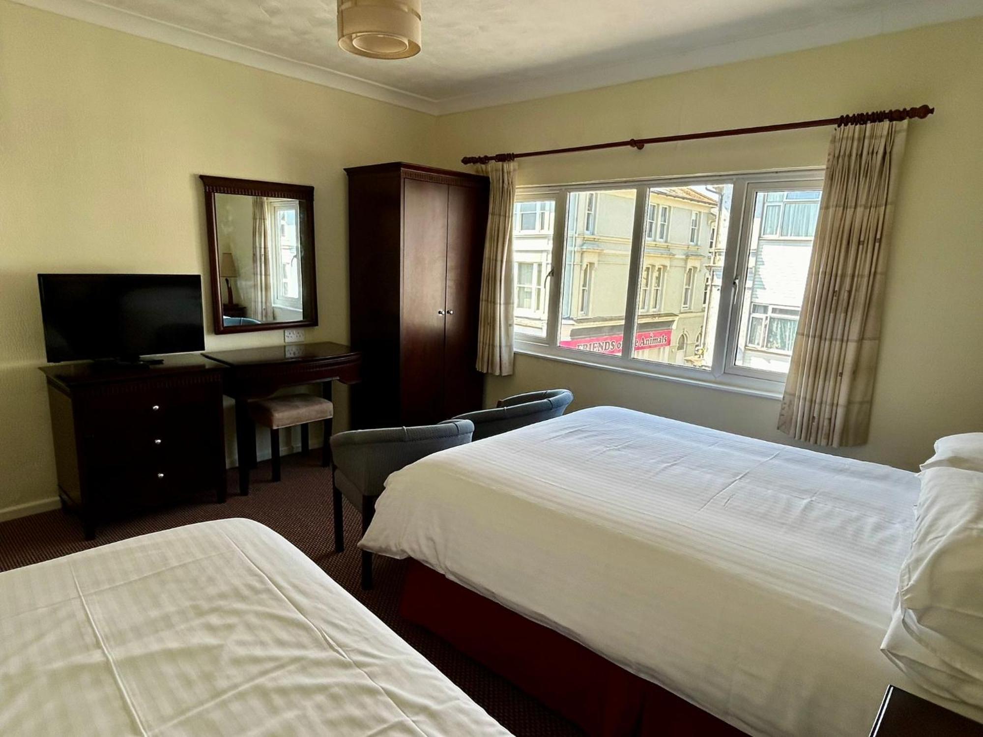 Bay View - Seafront, Sandown - Free Car Ferry For Bookings Of 3 Or More Nights, Subject To Availability 객실 사진