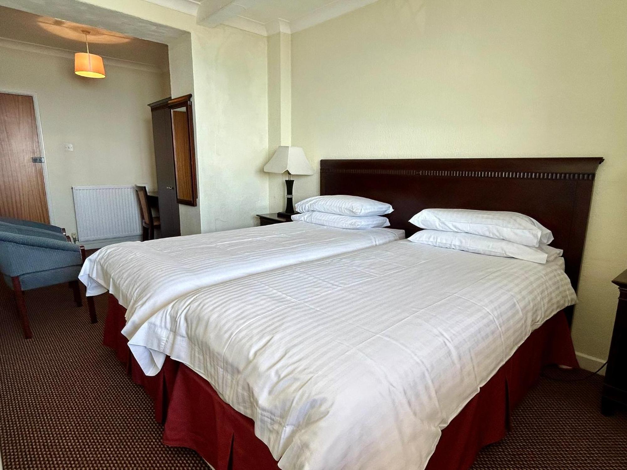 Bay View - Seafront, Sandown - Free Car Ferry For Bookings Of 3 Or More Nights, Subject To Availability 객실 사진